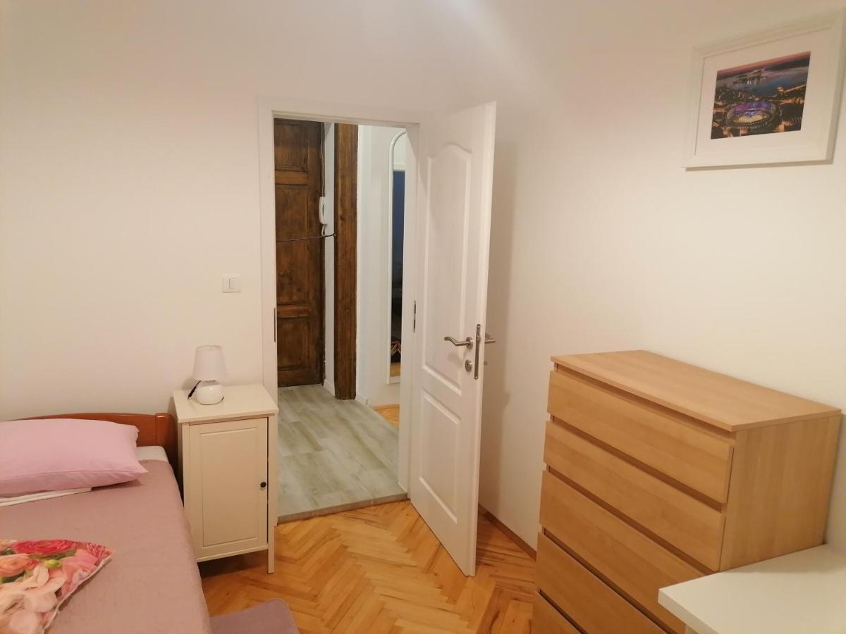 Ferienwohnung Margherita Pula Exterior foto